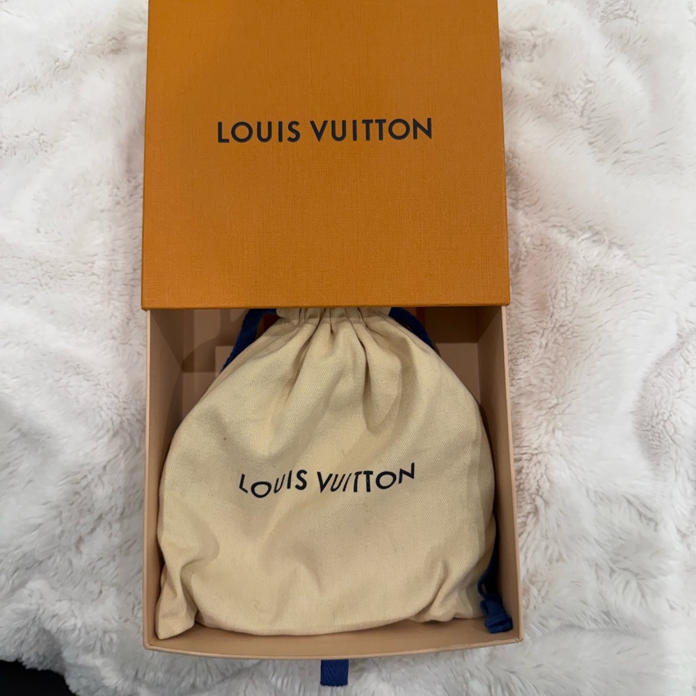 Authentic LV Belt - Picture 6 of 9